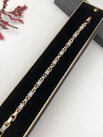 Şıklığın Tamamlayıcısı! Xuping Altın Renk Kadın Bileklik 14 K Gold Renk 17+2 Cm kutulu Renk Atmaz