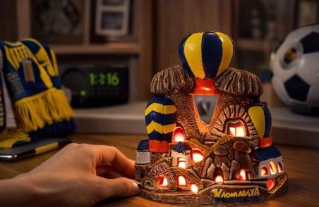 Han Cappadocia Collection Kapadokya Dekoratif Alçı Peribacası Gece Lambası Taraftar Fenerbahçe