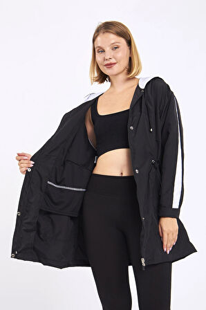 Micro Midi Siyah Kolları Beyaz Yağmurluk & Rüzgarlık