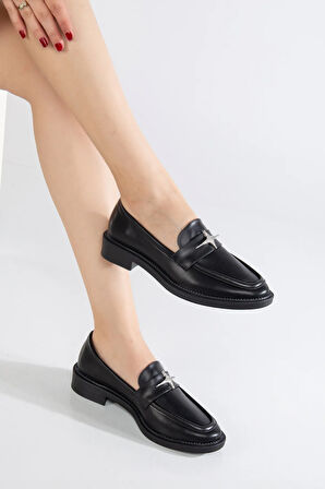 Kadın Yıldız Tokalı Loafer Ayakkabı