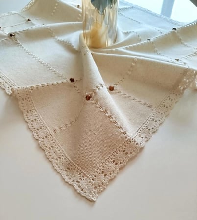 El işi Antikalı 3 cm Pamuklu Güpür Otantik Masa Örtüsü 90x90 cm