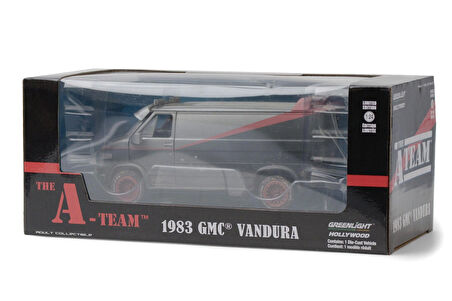 Greenlight Hollywood – 1:24 The A-Team 1983 GMC Vandura –  Çamurlu Model-2023 Üretim-Synoverse Kitap Hediyeli 