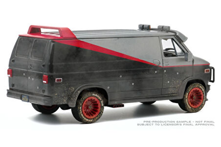 Greenlight Hollywood – 1:24 The A-Team 1983 GMC Vandura –  Çamurlu Model-2023 Üretim-Synoverse Kitap Hediyeli 