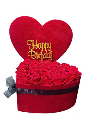 Kalpli Kutuda Kadife Gül Ile Hazırlanmış Doğum Günü Buketi Sevgiliye Buket