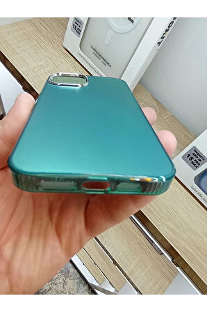 İPhone 15 Uyumlu Hologramlı Mor Kılıf Tuşları Metal Darbe Korumalı Kapak