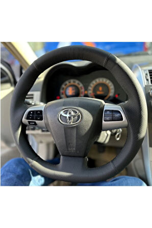 Toyota Uyumlu Corolla 2011-2012 Dikmeli Direksiyon Kılıfı (derisi Sökülmeden Uygulanması Gerekiyor)