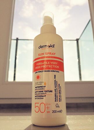 Sun Sprey-Çok Yönlü Yüksek Koruyucu Yüz ve Vücut Güneş Spreyi 50 SPF 200 ml