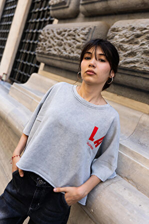 Yıkamalı Oversize La Yazılı Kadın Tişört