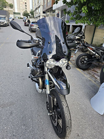 MOTOCAM Moto Guzzi V85 Siperlik Ön Cam 2019-2023 Model 58cm Şeffaf Renkli 4mm