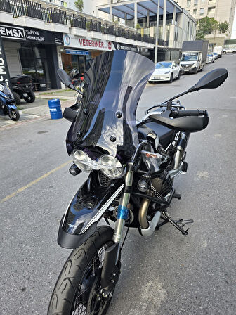 MOTOCAM Moto Guzzi V85 Siperlik Ön Cam 2019-2023 Model 58cm Siyah Renkli 4mm
