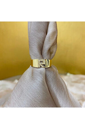 R Harf Altın Yüzük