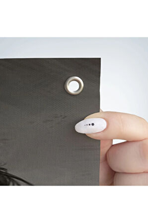 Güzel Kadın Pencereden Dışarı Bakıyor Duvar Örtüsü - Halısı-5257