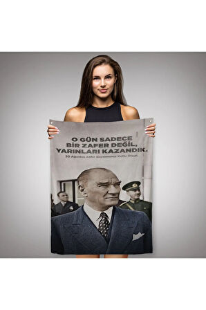 O Gün Sadece Bir Zafer Değil Yarınları Kazandık Atatürk Duvar Örtüsü - Halısı -6051