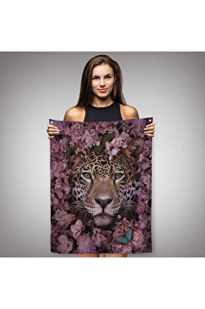 Pembe Çiçekler Arasında Vahşi Leopar Dekoratif Duvar Örtüsü - Halısı-6195