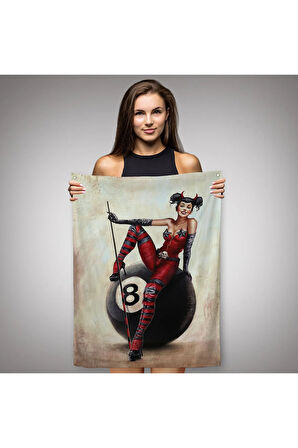 Bilardo Topunun Üstünde Oturan Pub Kızı Duvar Örtüsü - Halısı-6230