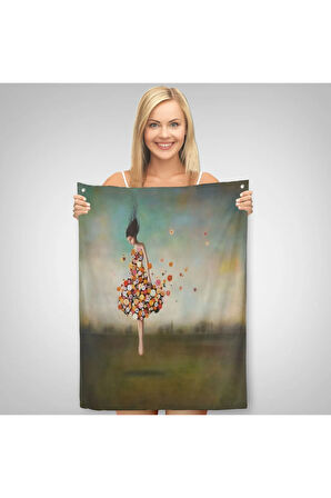 Yerden Yükselen Çiçek Kıyafetli Kadın Duvar Örtüsü - Halısı-6281