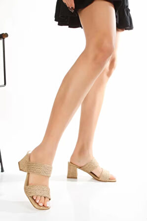 kadın hasır çift bantlı topuklu terlik