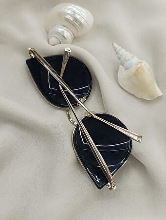 LV - 0847 Kadın Güneş Gözlüğü Kutusunda  