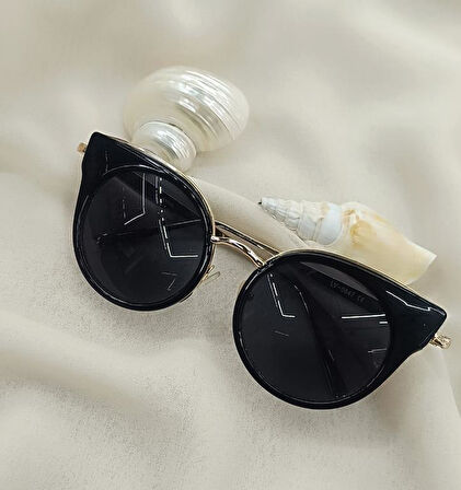 LV - 0847 Kadın Güneş Gözlüğü Kutusunda  