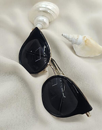 LV - 0847 Kadın Güneş Gözlüğü Kutusunda  