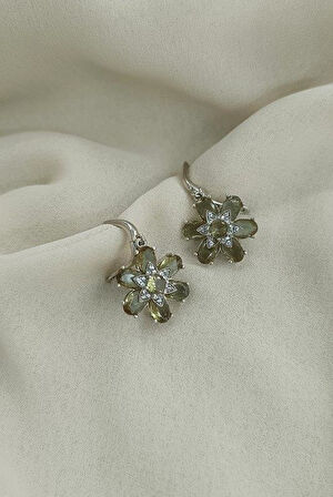 Küpe Zultanit Çiçek 925 Ayar Gümüş Renk Değiştiren Sultanit Sallanır Küpe