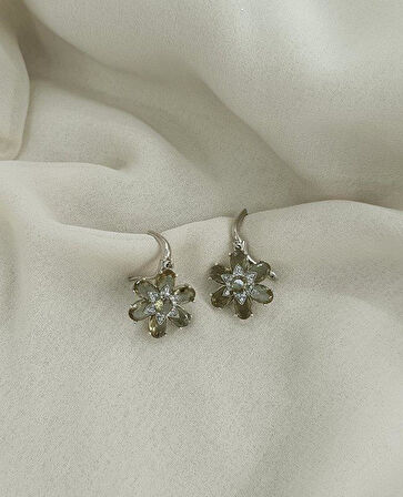 Küpe Zultanit Çiçek 925 Ayar Gümüş Renk Değiştiren Sultanit Sallanır Küpe