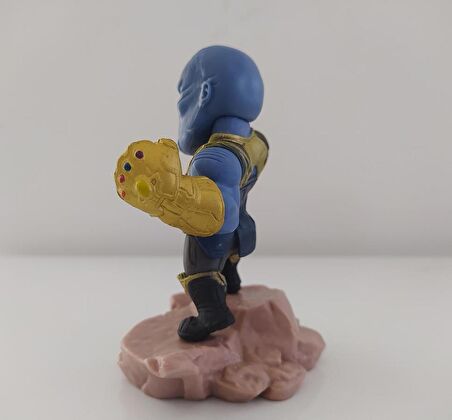 Thanos Avengers 3D Figür Oyuncak Masaüstü Süsü Biblo 10 cm
