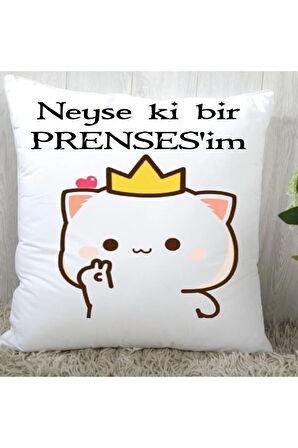 Neyse ki prensesim yazılı yastik