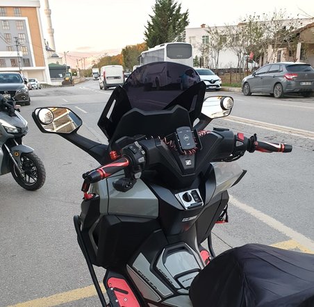 MOTOCAM Honda Forza 250 Ön Cam 2021-2026 Model 47cm Siyah Renkli 4mm İADE YOKTUR