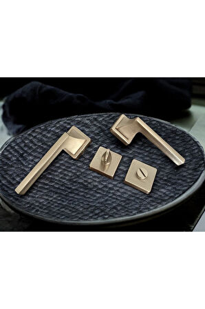 Karo Saten Kare Rozetli Wc BanyoKapı Kolu 1 Takım Şık Ve Dayanıklı