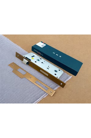 Özen Handles Mat Antik Sarı İç Kapı Gömme Wc Banyo  Kilit 40/90/23 Kare 40 Mm 1 Adet