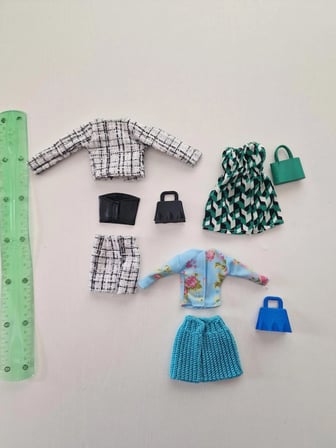 Oyuncak Bebekler İçin 3 Lü Kıyafet Seti (Boyutları Barbii Oyuncak Bebekler İçin Uygundur)