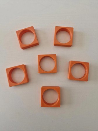8 Adet Turuncu Kare Peçete Halkası (Sert Plastiktir)