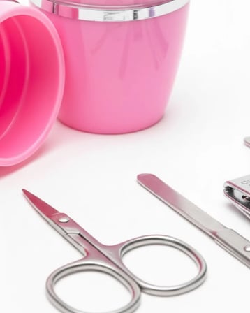 Tırnak Bakım Manikür Pedikür Seti 4 Parça Pembe Minimal ve Dayanıklı