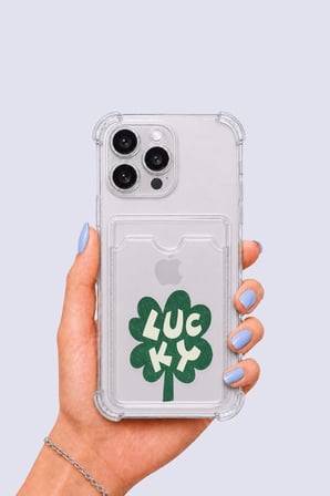iPhone 15 Pro Max Kartlıklı Lucky Yonca Desenli Kılıf