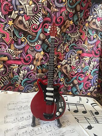 Elektro Gitar El Yapımı Ahşap Minyatür Hediyelik Biblo 25 cm Queen Freddie Mercury 