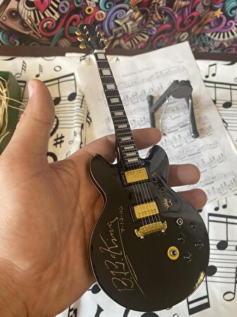 Elektro Gitar El Yapımı Ahşap Minyatür Hediyelik Biblo 25 cm B.B. King İmza elektro gitar