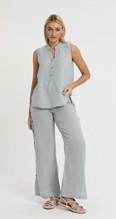 Müslin Hakim Yaka Sıfır Kol Bluz -1070