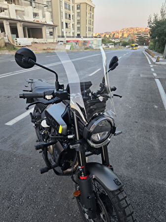 MOTOCAM KTM Husqvarna Svartpilen 250-401 Ön Cam 2020-2025 Model 47cm Şeffaf Renkli 4mm