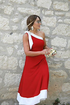 buğrahayalin Kadın Tek Omuzu Açık Omuzlardan Kurdela Detaylı çift Renkli Ithal Krep Elbise