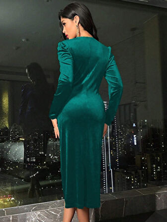 buğrahayalin Kadın Uzun Kollu Kruvaze Yakalı Yandan Büzgülü Midi Kadife Elbise