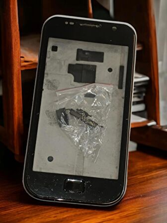 Samsung i9003 Kasa Samsung Galaxy S i9003 Uyumlu Siyah Renk Orta Kasa Ön Arka Kapak Tuş Takımı