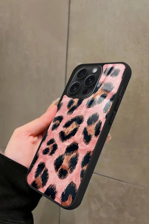 Apple iPhone 11 Pro Max Uyumlu Pembe Leopar Tasarımlı Parlak Silikon Kılıf