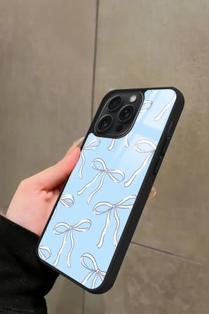 Apple iPhone 12 Pro Max Uyumlu Beyaz Kurdele Tasarımlı Parlak Silikon Kılıf