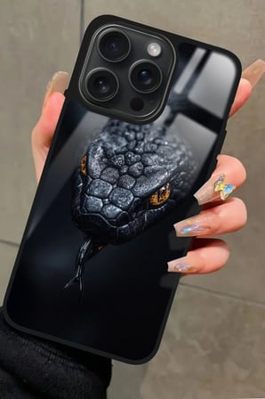 Apple iPhone 13 Pro Uyumlu Yılan Tasarımlı Parlak Silikon Kılıf