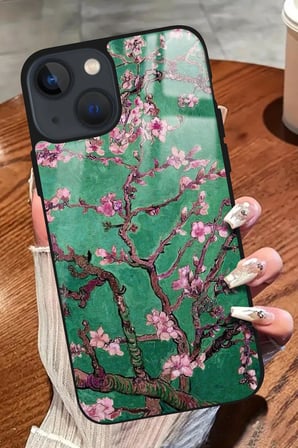 Apple iPhone 14 Plus Uyumlu Darbeye Dayanıklı Van Gogh Yeşil Ağaç Tablo Tasarımlı Parlak Silikon Kılıf