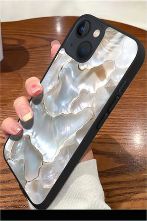 Apple iPhone 14 Plus Uyumlu Darbeye Dayanıklı Beyaz Tasarımlı Parlak Silikon Kılıf
