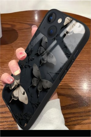 Apple iPhone 14 Plus Uyumlu Darbeye Dayanıklı Siyah Kelebek Tasarımlı Parlak Silikon Kılıf