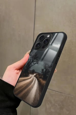 Apple iPhone 15 Pro Uyumlu Yol Tasarımlı Parlak Silikon Kılıf