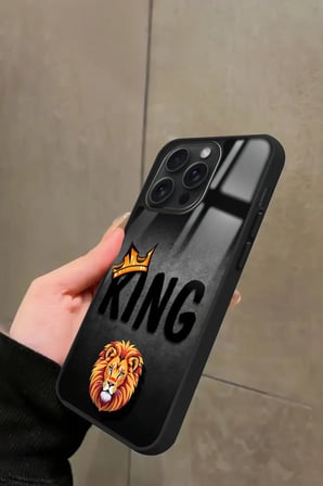 Apple iPhone 15 Pro Uyumlu Aslan - King Tasarımlı Parlak Silikon Kılıf